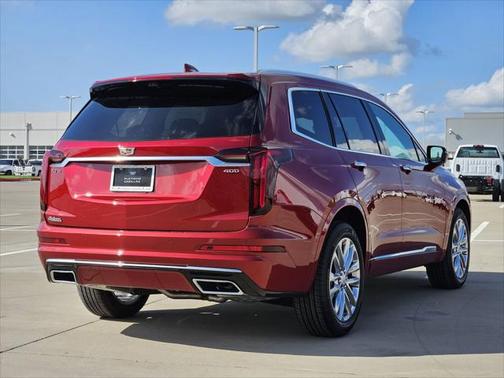 2025 Cadillac XT6 Premium Luxury FWD