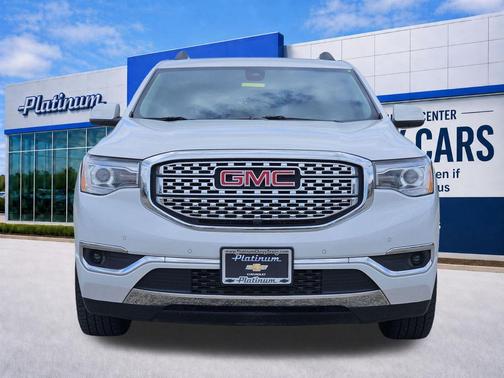 White Frost Tricoat 2019 GMC Acadia Denali