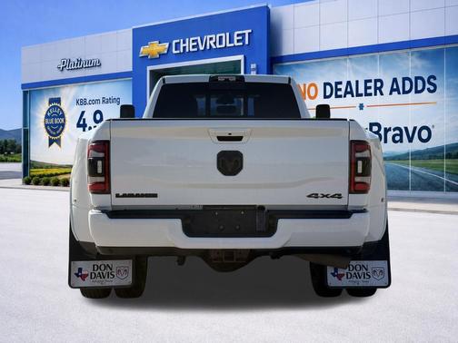Bright White Clearcoat 2022 RAM 3500 Laramie Crew Cab 4x4 8' Box