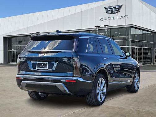 2026 Cadillac VISTIQ Luxury