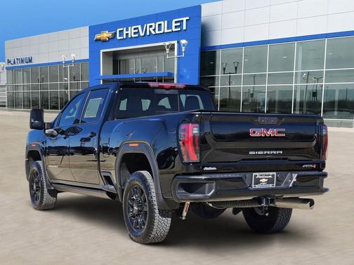 2025 GMC Sierra 2500 AT4