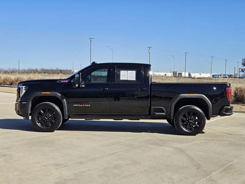 2025 GMC Sierra 2500 AT4