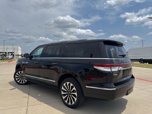 2024 Lincoln Navigator Reserve