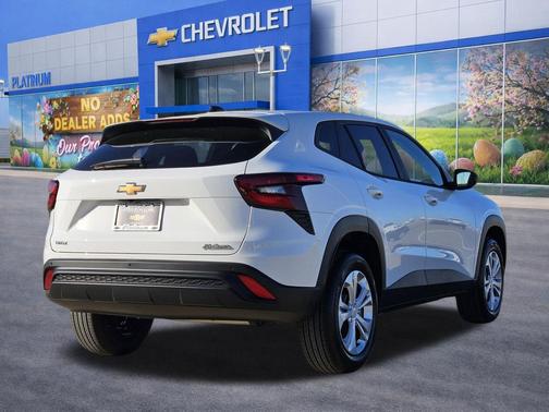 Summit White 2026 Chevrolet Trax LS