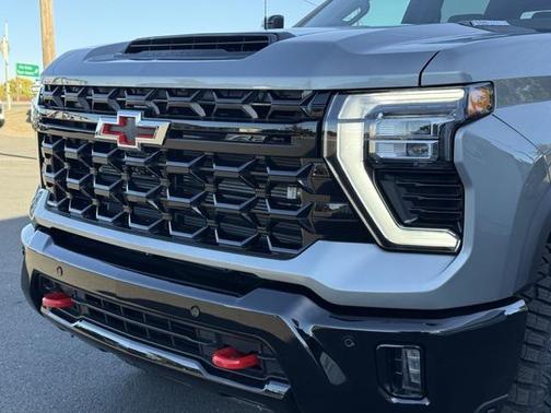 2026 Chevrolet Silverado 2500 Crew Cab, Standard Bed, XR2, 4WD