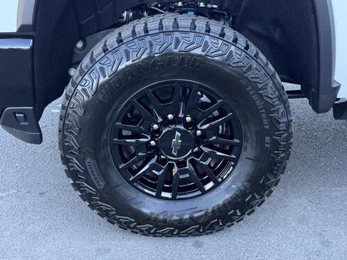 2026 Chevrolet Silverado 2500 ZR2