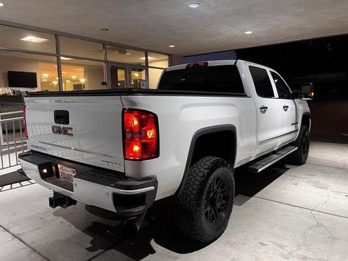 2015 GMC Sierra 2500 Denali