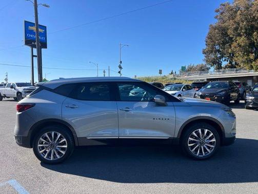 Sterling Metallic 2023 Chevrolet Blazer Premier