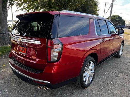 2024 Chevrolet Suburban 4WD High Country
