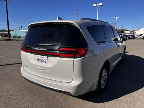 2021 Chrysler Pacifica Touring L