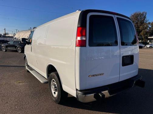 2024 Chevrolet Express 2500 RWD 2500 Regular Wheelbase WT