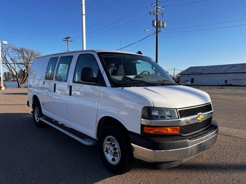 2024 Chevrolet Express 2500 RWD 2500 Regular Wheelbase WT