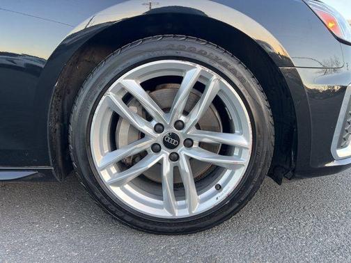 2023 Audi A4 45 S line Premium Plus