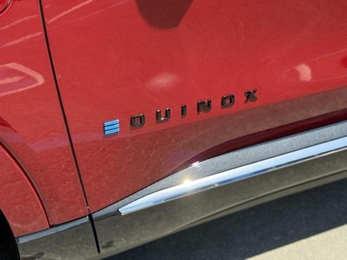 2025 Chevrolet Equinox EV LT