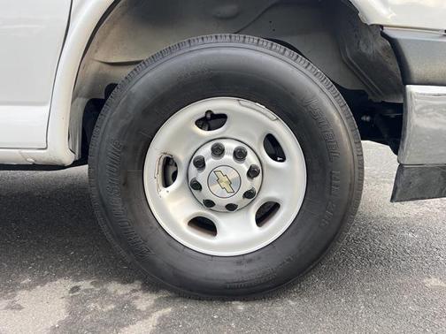 2024 Chevrolet Express 2500 RWD 2500 Regular Wheelbase WT