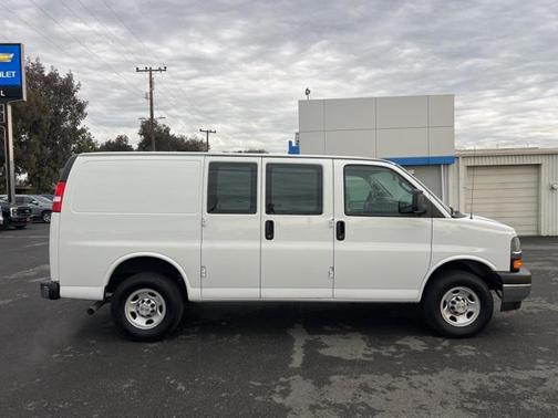 2024 Chevrolet Express 2500 RWD 2500 Regular Wheelbase WT