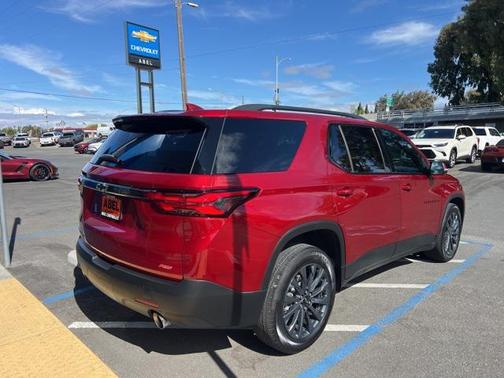 2023 Chevrolet Traverse RS