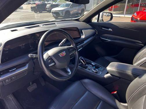 Argent Silver Metallic 2024 Cadillac XT4 Premium Luxury