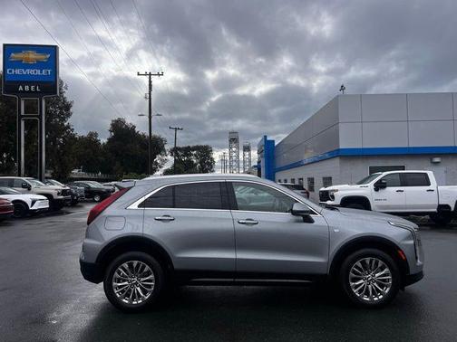 Argent Silver Metallic 2024 Cadillac XT4 Premium Luxury