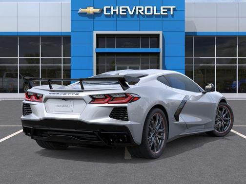Blade Silver Metallic 2027 Chevrolet Corvette Stingray w/2LT