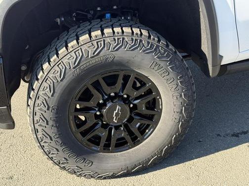 2026 Chevrolet Silverado 2500 Crew Cab, Standard Bed, XR2, 4WD