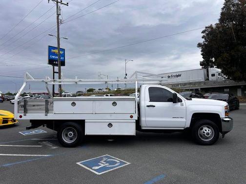 Summit White 2019 Chevrolet Silverado 3500 WT