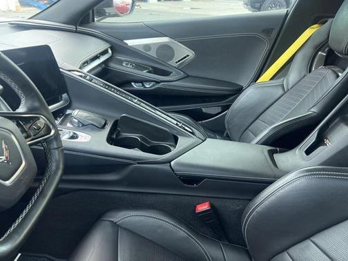 2021 Chevrolet Corvette Stingray w/2LT