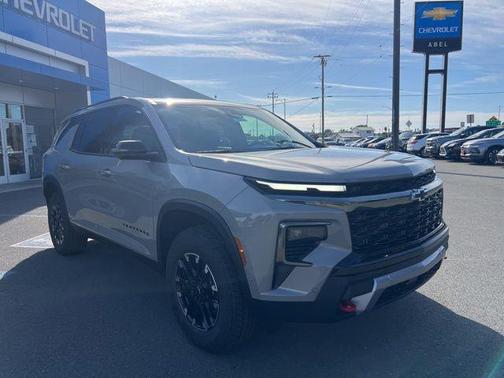 Sandstone Gray 2026 Chevrolet Traverse AWD Z71