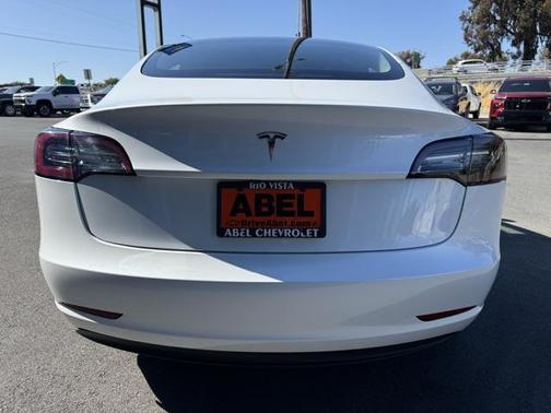2023 Tesla Model 3 Standard Range