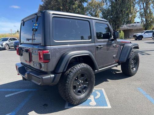 Granite Crystal Metallic Clearcoat 2024 Jeep Wrangler Rubicon