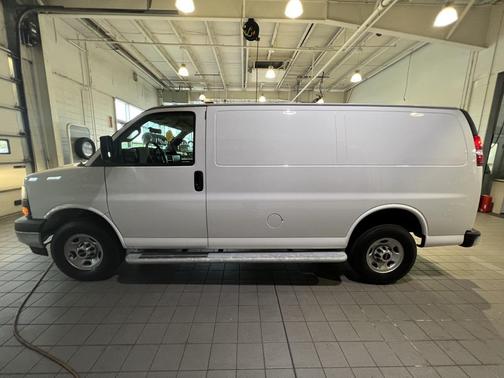 2024 GMC Savana 2500 Work Van