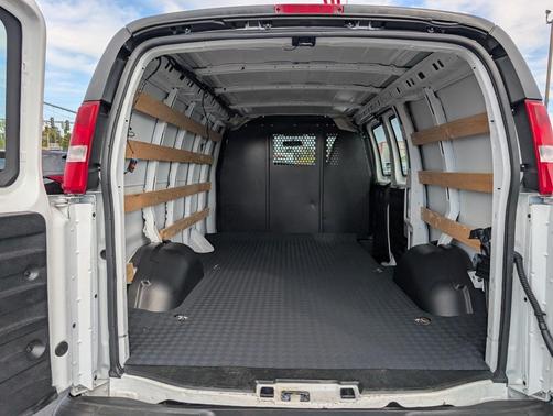 2024 GMC Savana 2500 Work Van