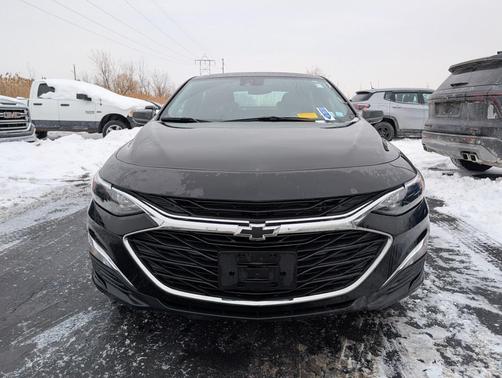 2024 Chevrolet Malibu FWD RS