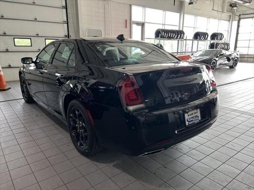 2021 Chrysler 300 Touring
