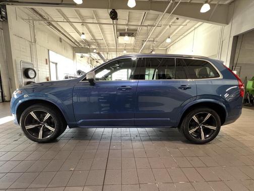 2016 Volvo XC90 T6 R-Design