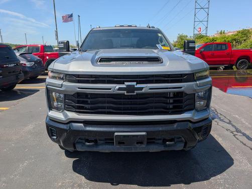 Sterling Gray Metallic 2024 Chevrolet Silverado 2500 Custom