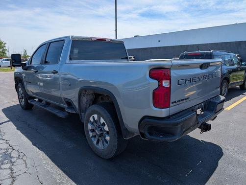 Sterling Gray Metallic 2024 Chevrolet Silverado 2500 Custom