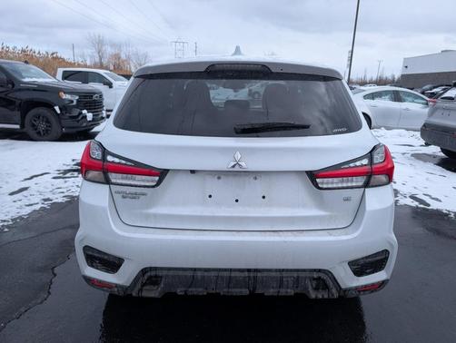 2022 Mitsubishi Outlander Sport SE