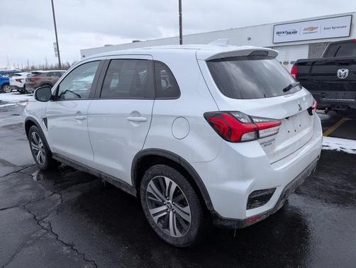 2022 Mitsubishi Outlander Sport SE