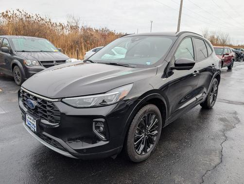2023 Ford Escape ST-Line Elite