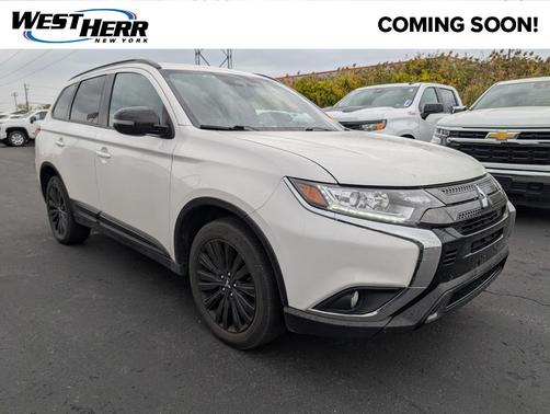 2020 Mitsubishi Outlander LE