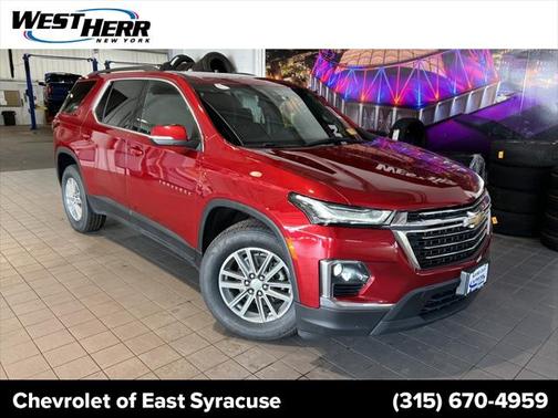 2023 Chevrolet Traverse LT Leather