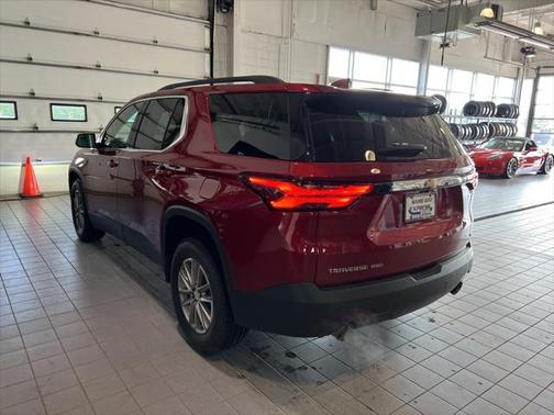 2023 Chevrolet Traverse LT Leather