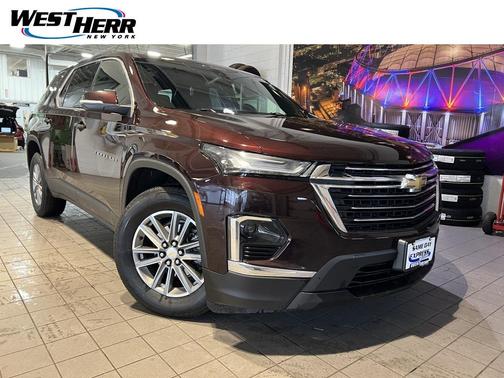 2023 Chevrolet Traverse LT Leather