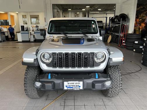 2024 Jeep Wrangler 4xe Rubicon X