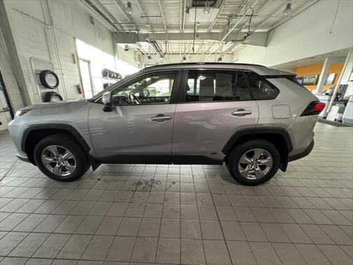 2023 Toyota RAV4 Hybrid XLE