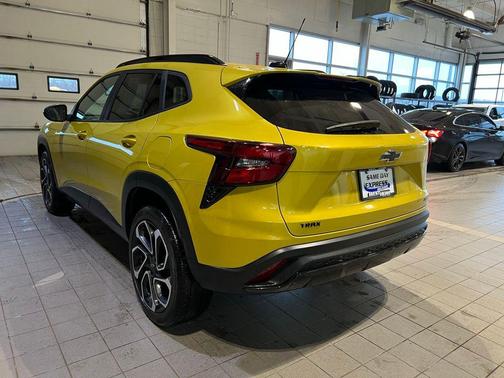 Nitro Yellow Metallic 2024 Chevrolet Trax FWD 2RS