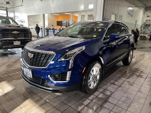 2025 Cadillac XT5 Luxury