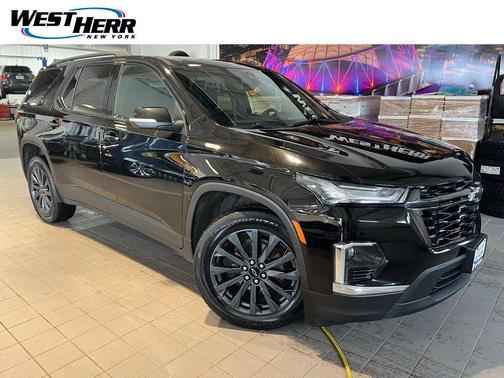 Mosaic Black Metallic 2023 Chevrolet Traverse RS