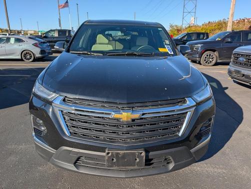 2024 Chevrolet Traverse LS